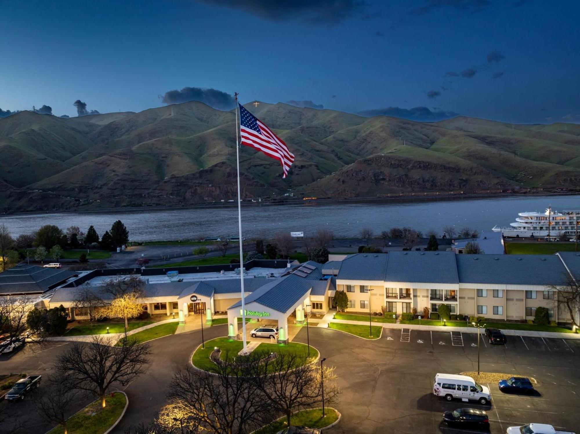 Holiday Inn Clarkston - Lewiston By Ihg Exterior photo